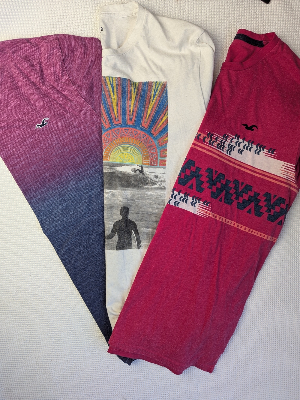 Hollister Y2K Preppy Men's Graphic & Ombre Tees - 3 Pack